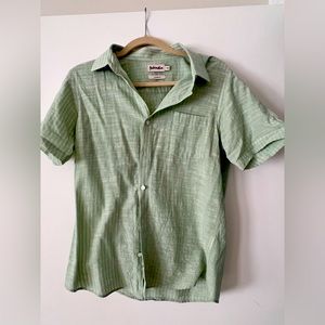 Mint green men’s linen-blend button up